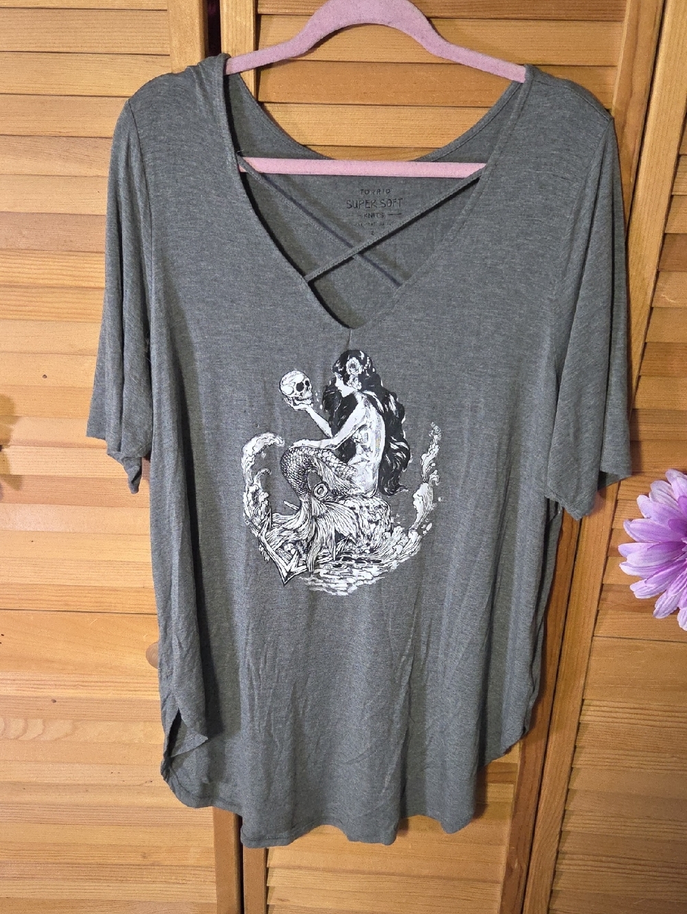 Torrid Gray Crisscross V-Neck Mermaid Graphic Tee